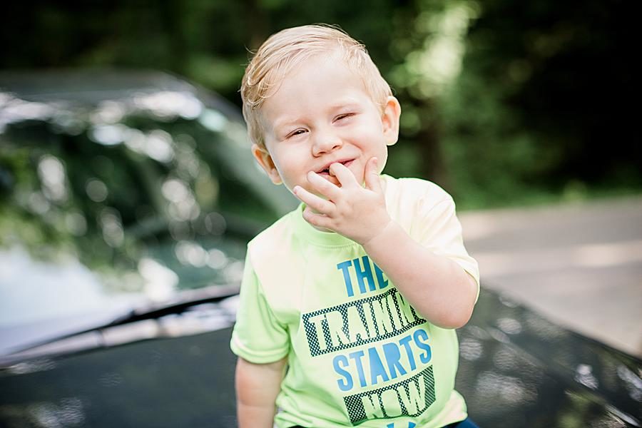 Finger in mouth at this Family by Knoxville Wedding Photographer, Amanda May Photos.