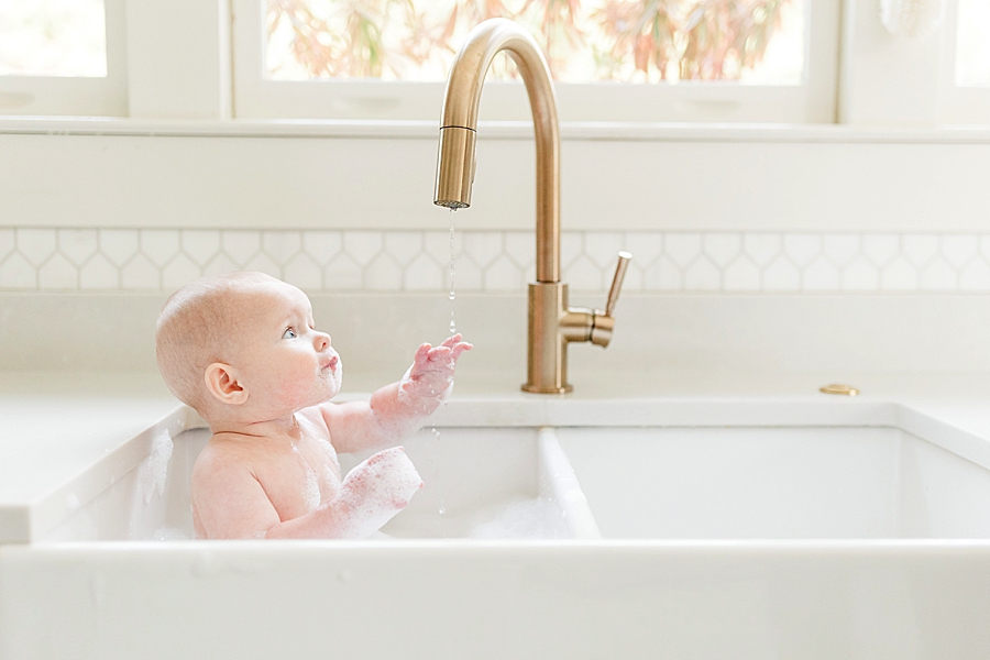 sink bath at 6 month session