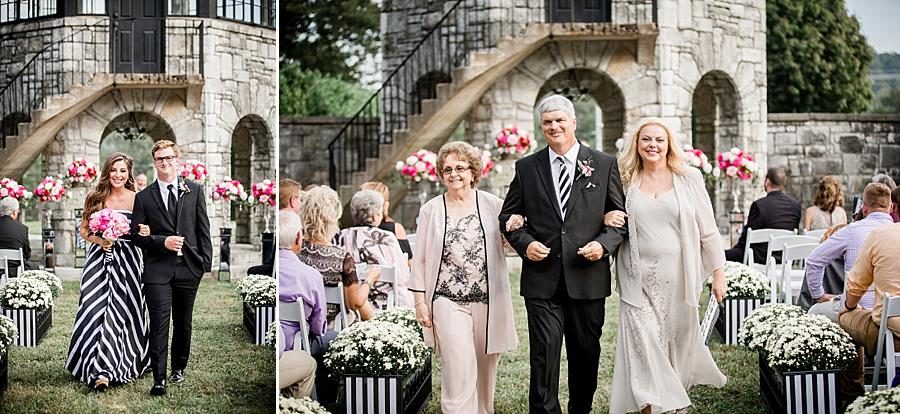 Bride's family at this Kincaid House Wedding by Knoxville Wedding Photographer, Amanda May Photos.