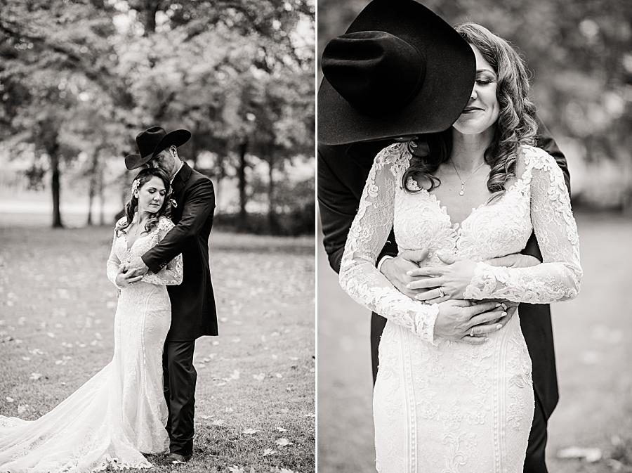 Kiss on the cheek at this Arrington Vineyard wedding by Knoxville Wedding Photographer, Amanda May Photos.