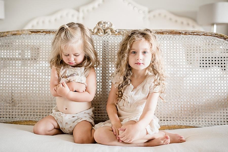 Toddlers at this Lifestyle Maternity Session by Knoxville Wedding Photographer, Amanda May Photos.