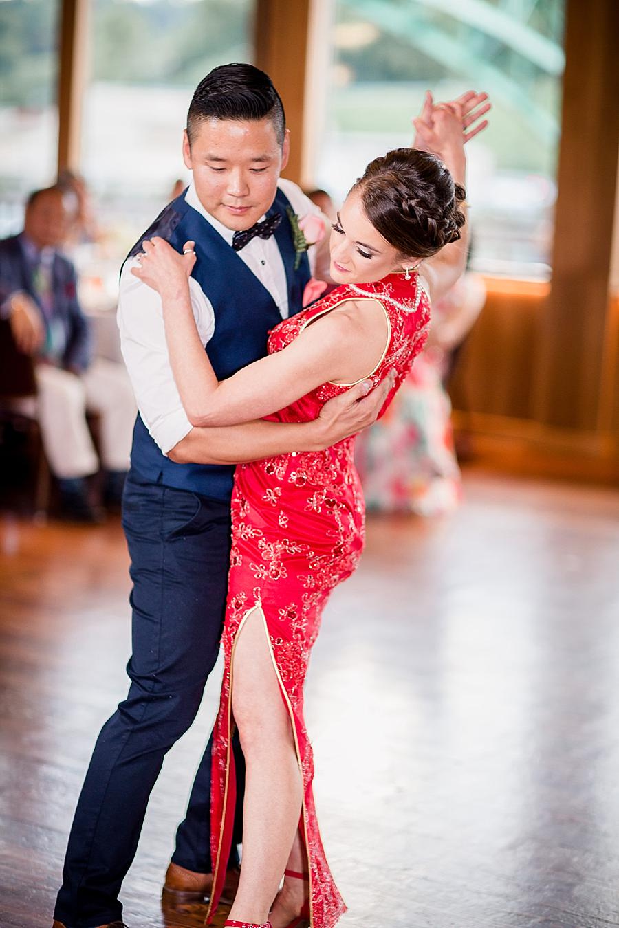 First dance at this Calhoun's on the River Wedding by Knoxville Wedding Photographer, Amanda May Photos.