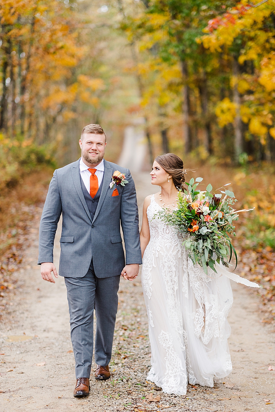 Burnett Family Farm Wedding by Amanda May Photos