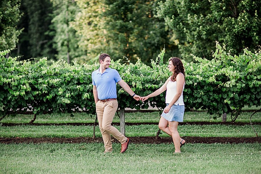 Happy couple by Knoxville Wedding Photographer, Amanda May Photos