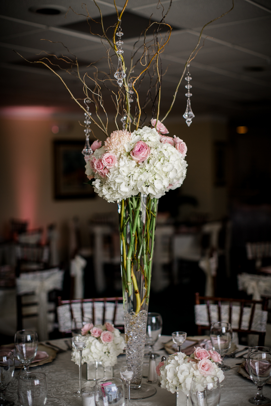Detail shot of flower arrangement at this Daytona Beach Wedding by Destination Wedding Photographer, Amanda May Photos.