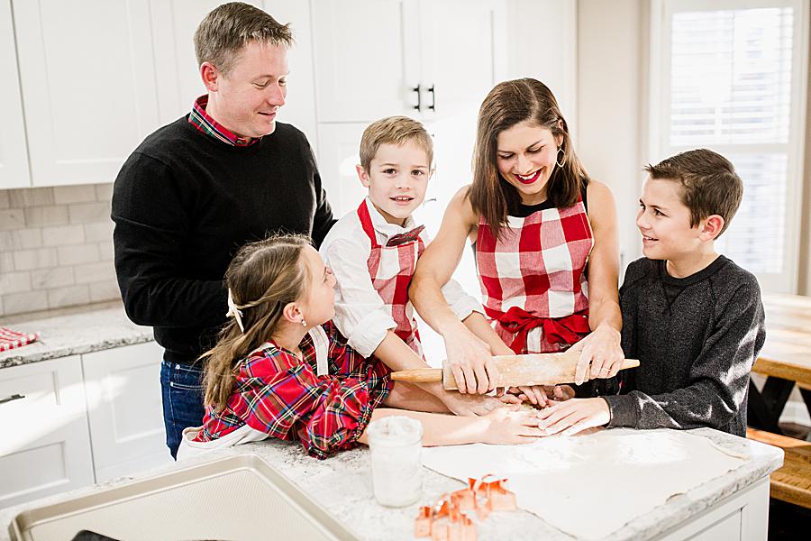 The whole family at this Christmas cookie session by Knoxville Wedding Photographer, Amanda May Photos.