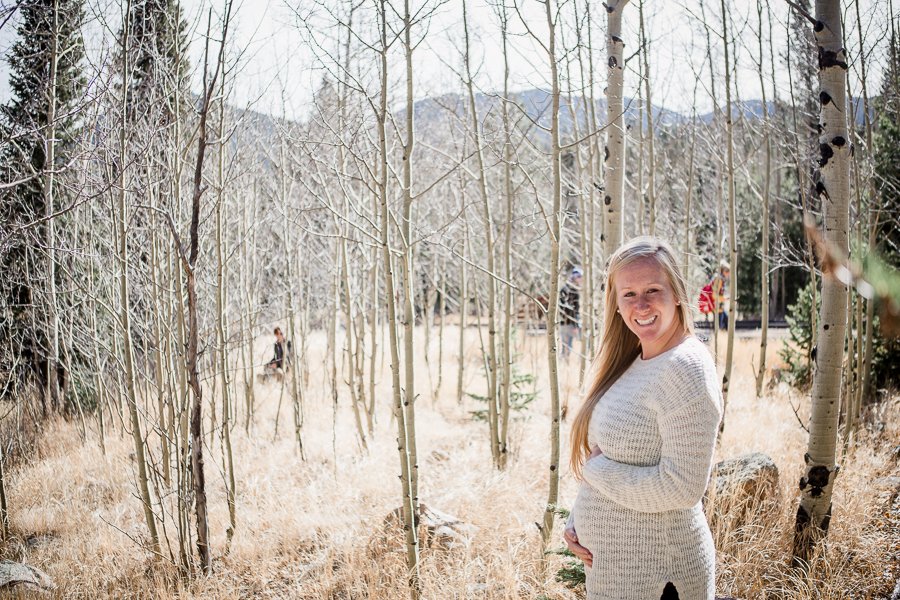 Pregnancy photo in Colorado Springs by Knoxville Wedding Photographer, Amanda May Photos.