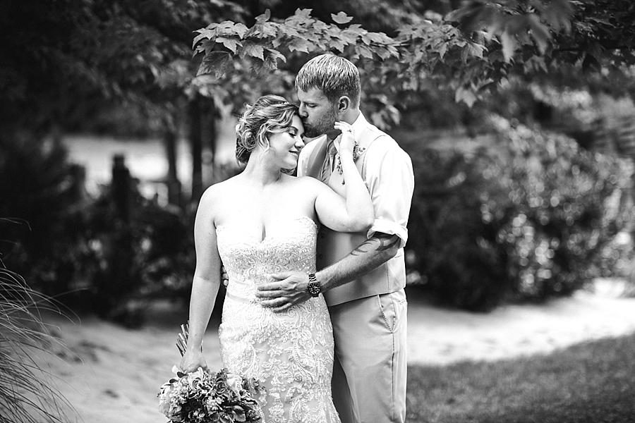 Black and white at this Hunter Valley Pavilion Wedding by Knoxville Wedding Photographer, Amanda May Photos.