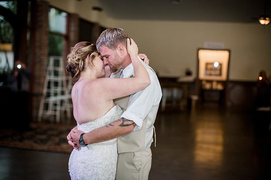 Intimate first dance at this Hunter Valley Pavilion Wedding by Knoxville Wedding Photographer, Amanda May Photos.