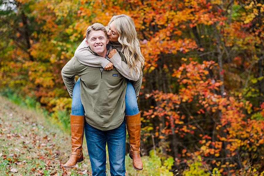 piggyback at this foothills parkway engagement