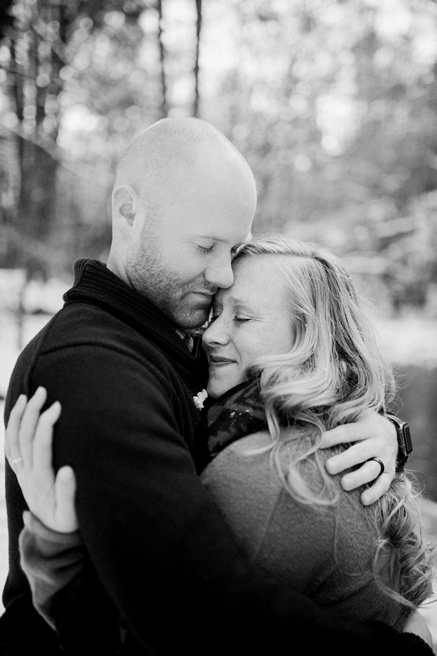  Knoxville, TN Smoky Mountain maternity photos, hugging her in black and white.