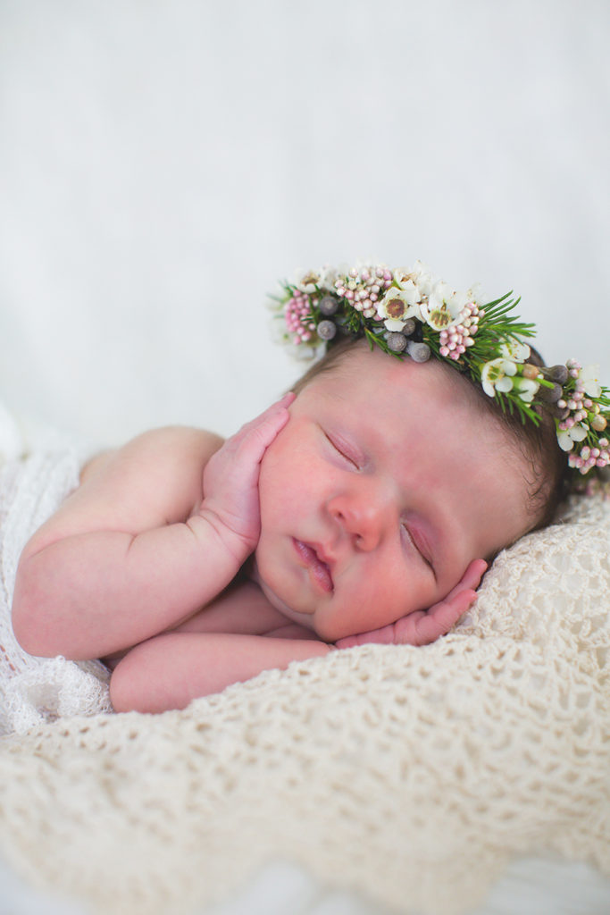 Hands on either cheek at this newborn session by Knoxville Wedding Photographer, Amanda May Photos.