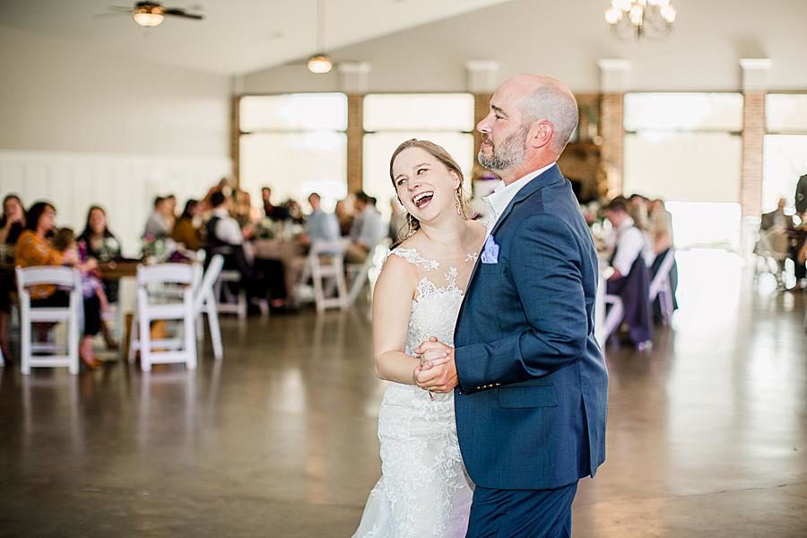 Father daughter dance by Knoxville Wedding Photographer, Amanda May Photos.