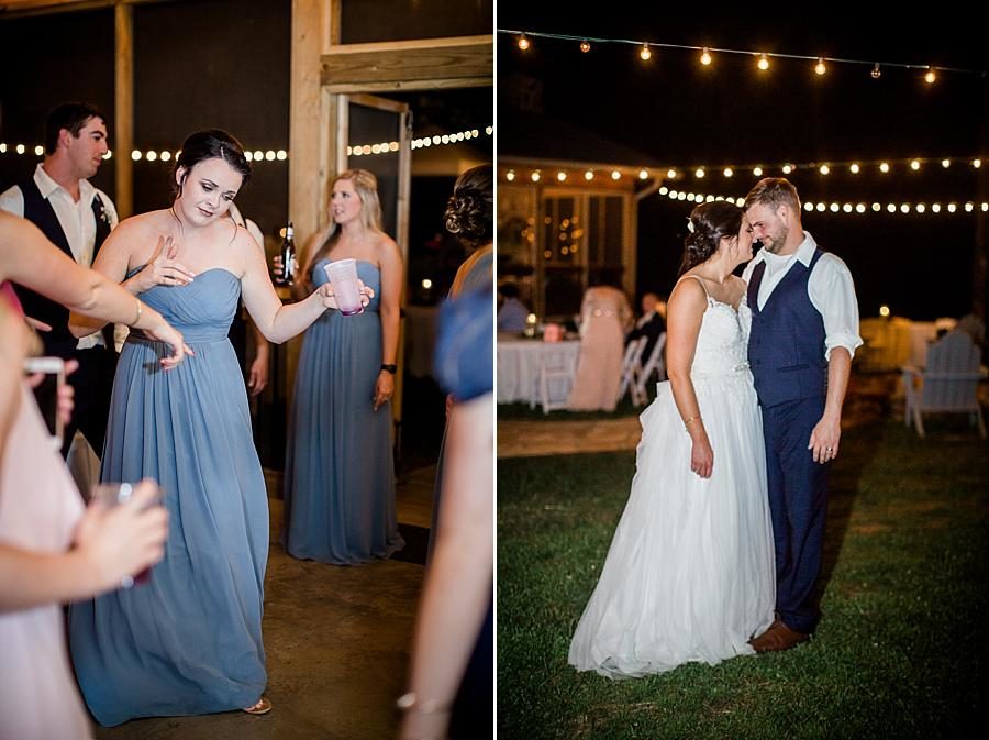 Dancing the night away at this Estate of Grace Wedding by Knoxville Wedding Photographer, Amanda May Photos.