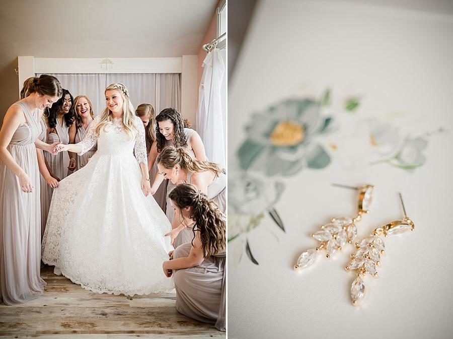 Gold diamond earrings at this Cheval Manor Wedding by Knoxville Wedding Photographer, Amanda May Photos.