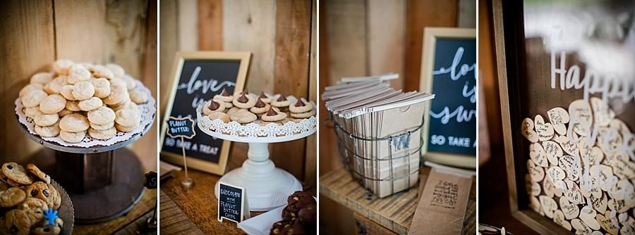 Mini cookies at this RiverView Family Farm Wedding by Knoxville Wedding Photographer, Amanda May Photos.