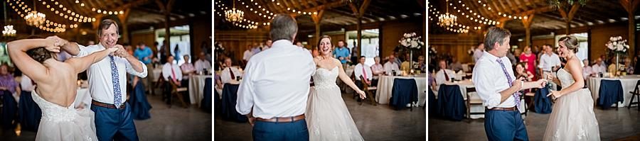 Father daughter dance at this RiverView Family Farm Wedding by Knoxville Wedding Photographer, Amanda May Photos.