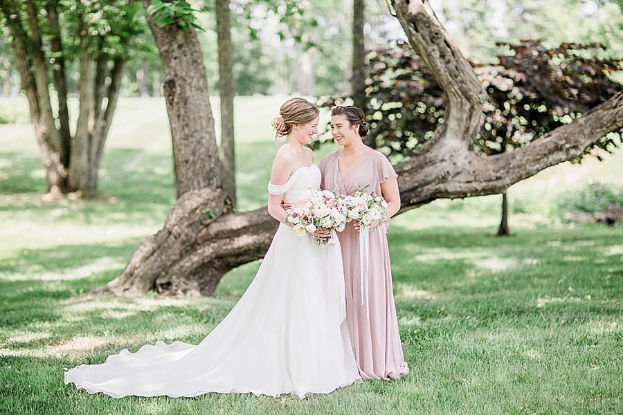 Maid of honor at this Marblegate Farm Wedding by Knoxville Wedding Photographer, Amanda May Photos.