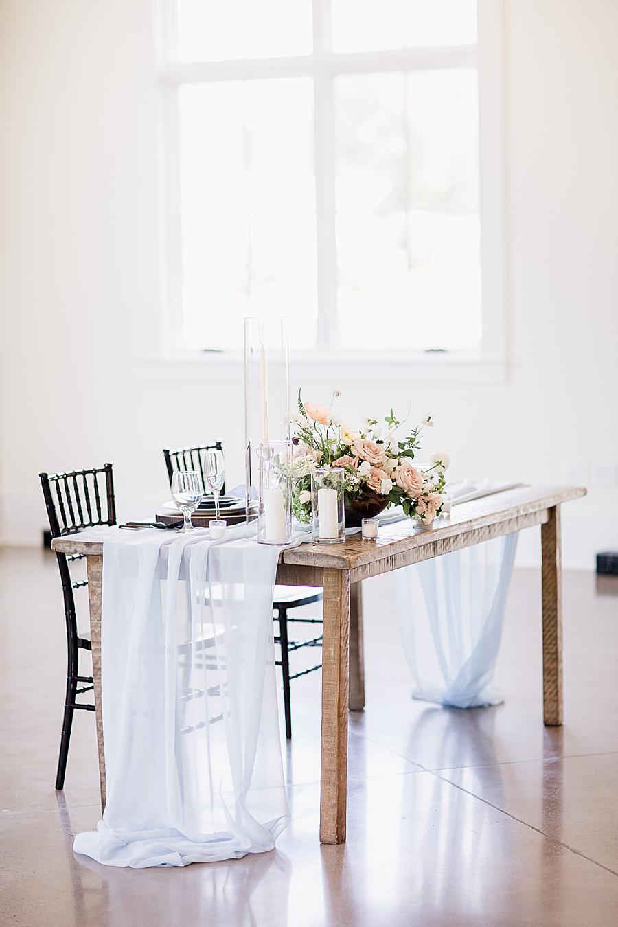 Head table at this Marblegate Farm Wedding by Knoxville Wedding Photographer, Amanda May Photos.