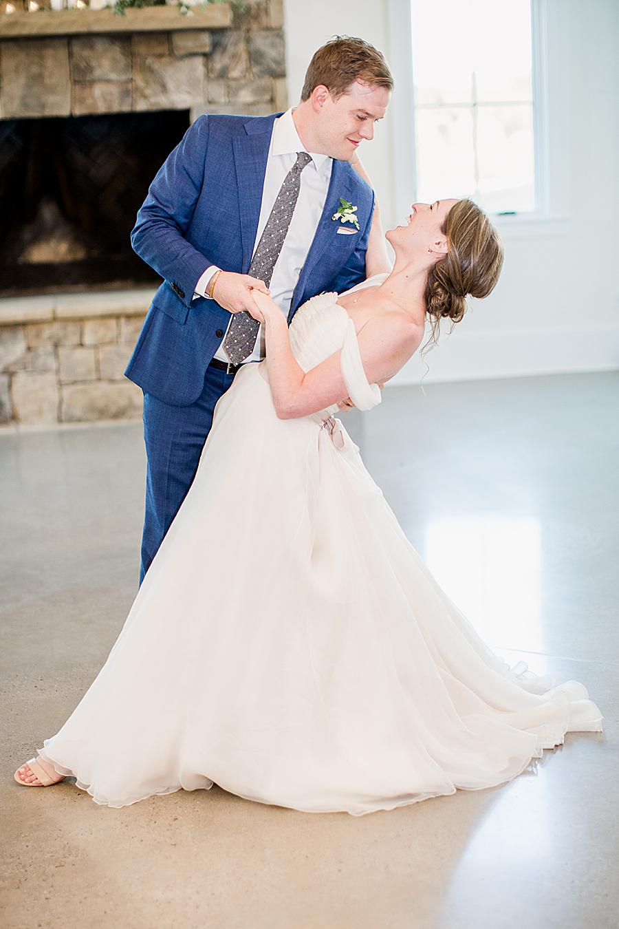 Dip at this Marblegate Farm Wedding by Knoxville Wedding Photographer, Amanda May Photos.