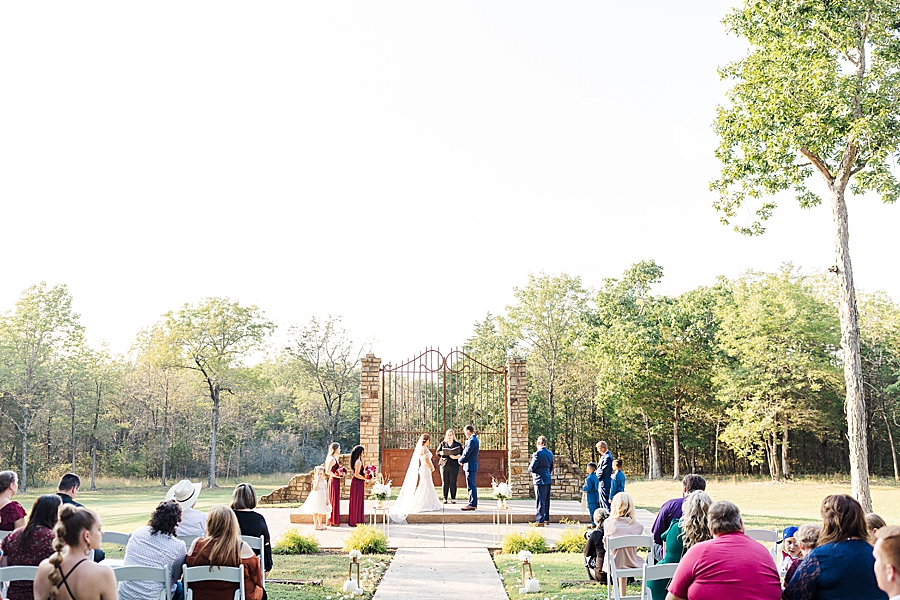getting married at this stone gate farm wedding