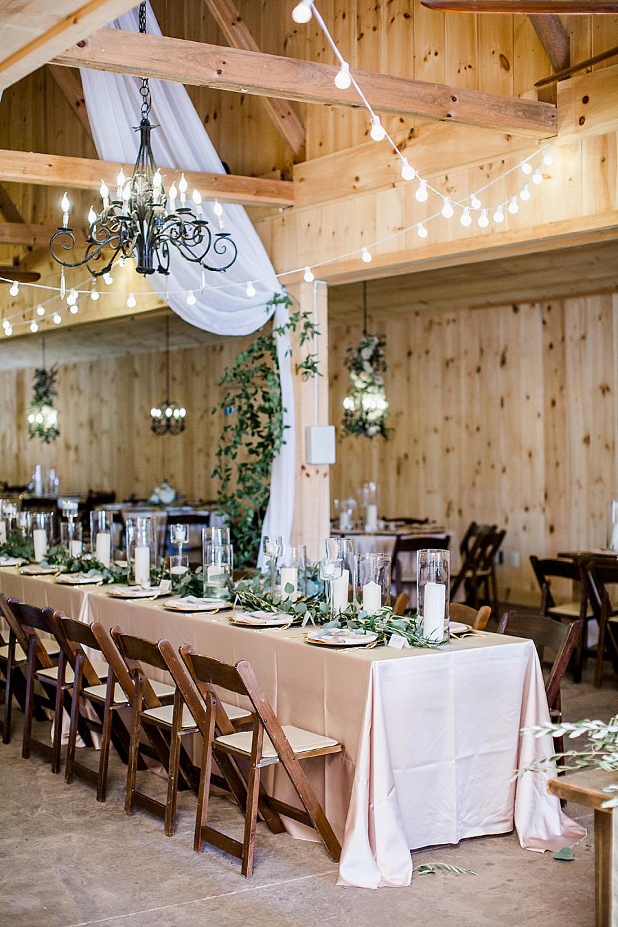 Indoor reception by Knoxville Wedding Photographer, Amanda May Photos.