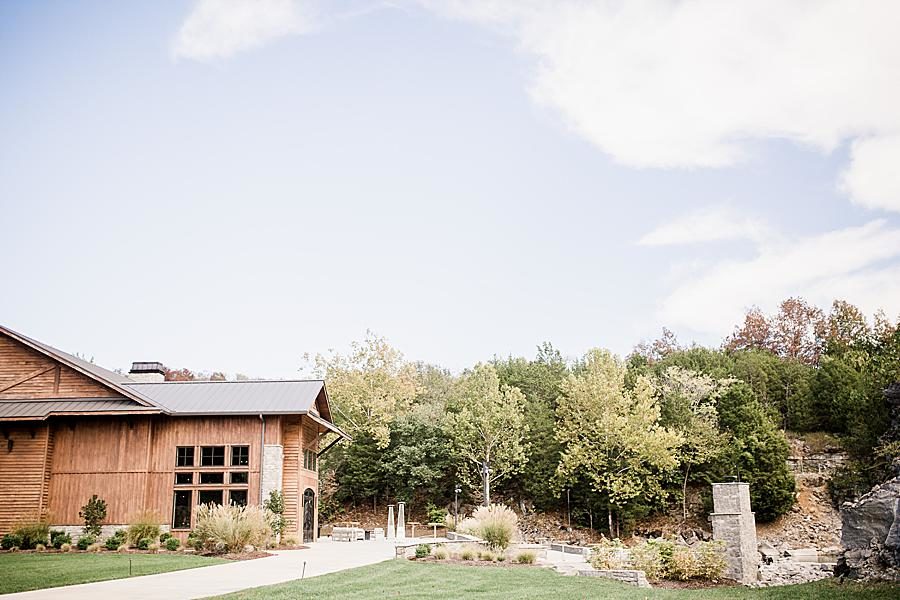Blue skies at this Graystone Quarry wedding by Knoxville Wedding Photographer, Amanda May Photos.