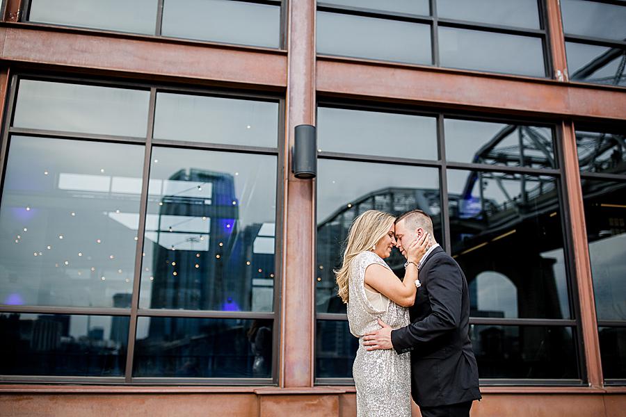 Couple in front of Downtown Nashville business