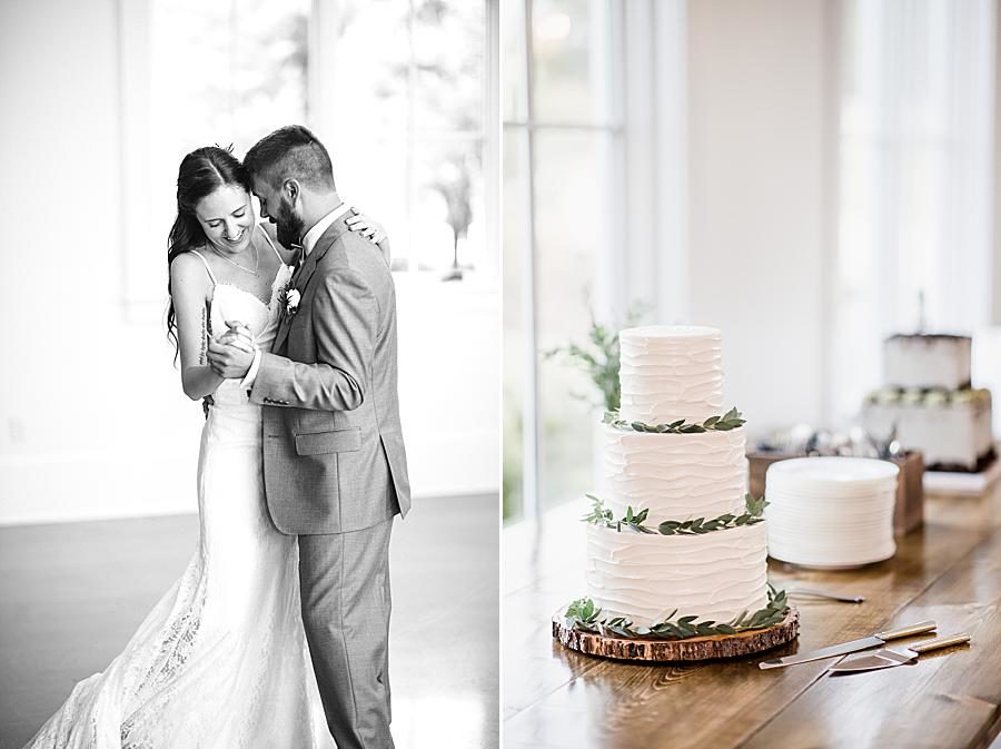 Wedding cake by Knoxville Wedding Photographer, Amanda May Photos.