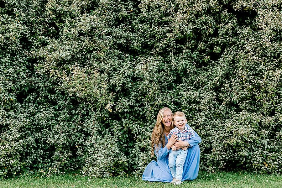 Mom and son at this Maternity Pictures by Knoxville Wedding Photographer, Amanda May Photos.