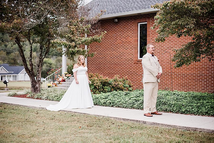 First look at this Pine Ridge Baptist Church wedding by Knoxville Wedding Photographer, Amanda May Photos.