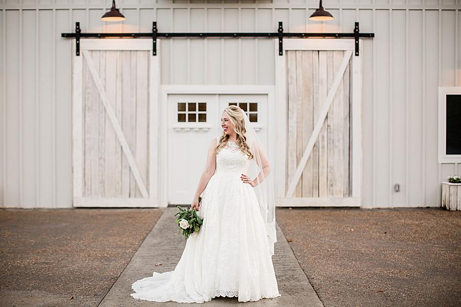 Rustic barn by Knoxville Wedding Photographer, Amanda May Photos.