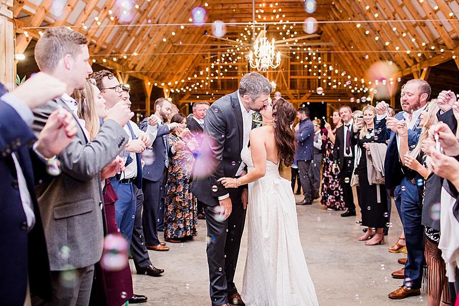 Last kiss by Knoxville Wedding Photographer, Amanda May Photos.