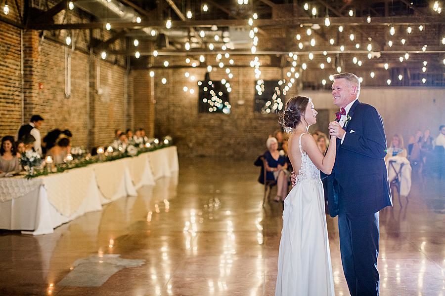 Father daughter dance by Knoxville Wedding Photographer, Amanda May Photos.