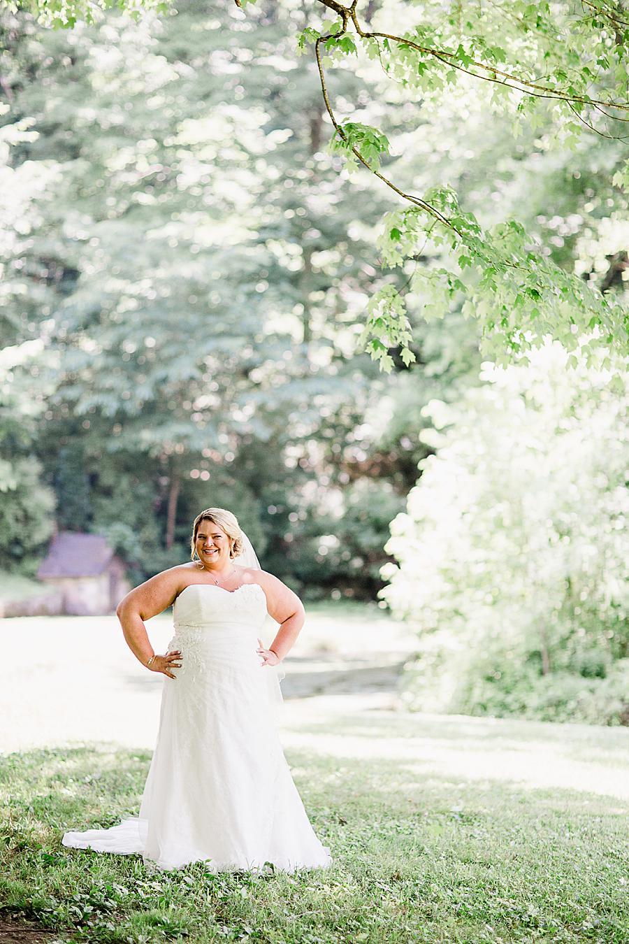 Bridal portrait at this Strawberry Creek Wedding by Knoxville Wedding Photographer, Amanda May Photos.