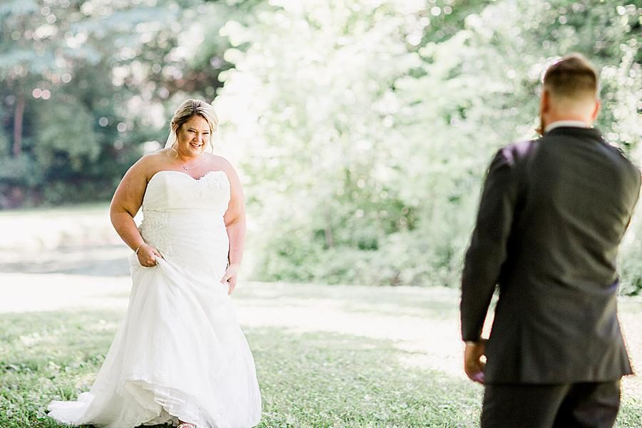 First look at this Strawberry Creek Wedding by Knoxville Wedding Photographer, Amanda May Photos.