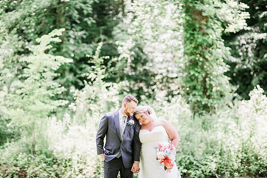 Sweetheart neckline at this Strawberry Creek Wedding by Knoxville Wedding Photographer, Amanda May Photos.