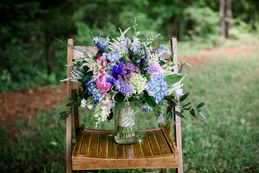 Bouquet at these 2017 favorite weddings by Knoxville Wedding Photographer, Amanda May Photos.