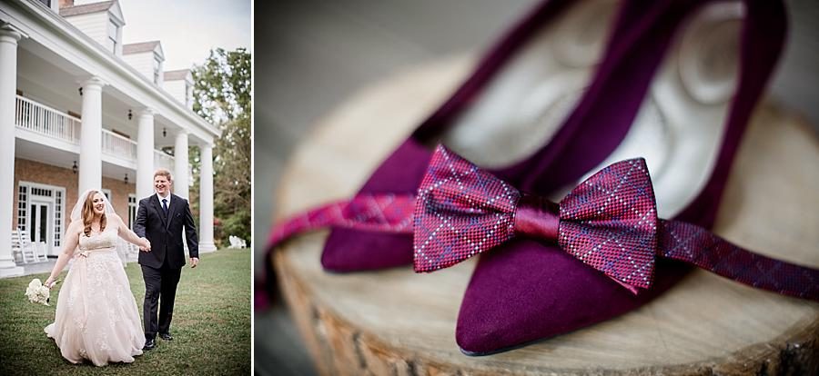 Deep purple bridal shoes with bowtie at these 2017 favorite weddings by Knoxville Wedding Photographer, Amanda May Photos.