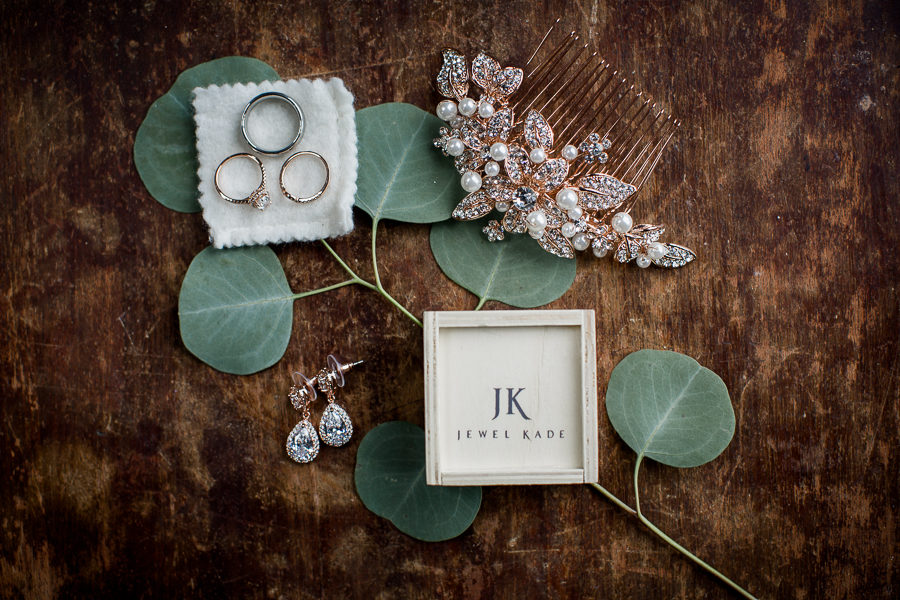 Bridal details at these 2017 favorite weddings by Knoxville Wedding Photographer, Amanda May Photos.