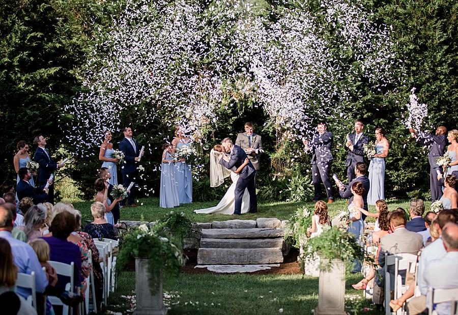 Confetti kiss at these 2017 favorite weddings by Knoxville Wedding Photographer, Amanda May Photos.