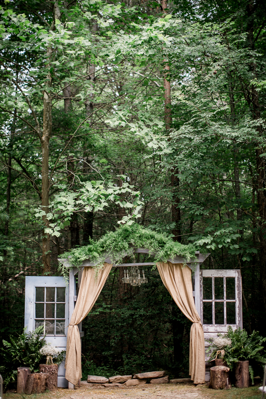 Ceremony site at these 2017 favorite weddings by Knoxville Wedding Photographer, Amanda May Photos.