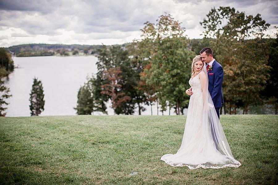 Lake view at these 2017 favorite weddings by Knoxville Wedding Photographer, Amanda May Photos.