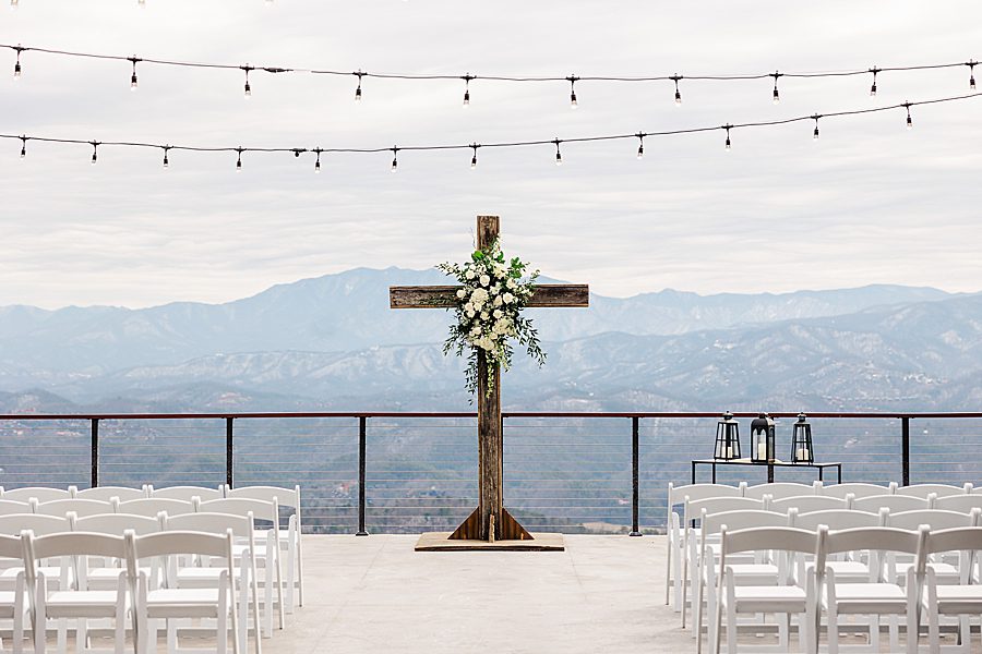 winter trillium wedding ceremony site