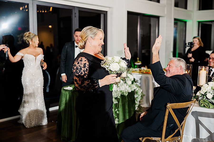 wedding guests dancing