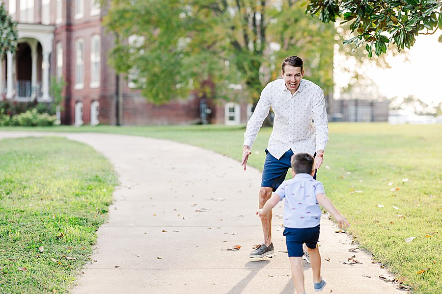 lakeshore maternity session