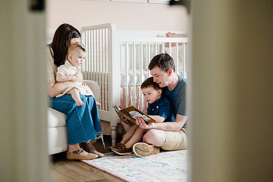 reading during lifestyle family session