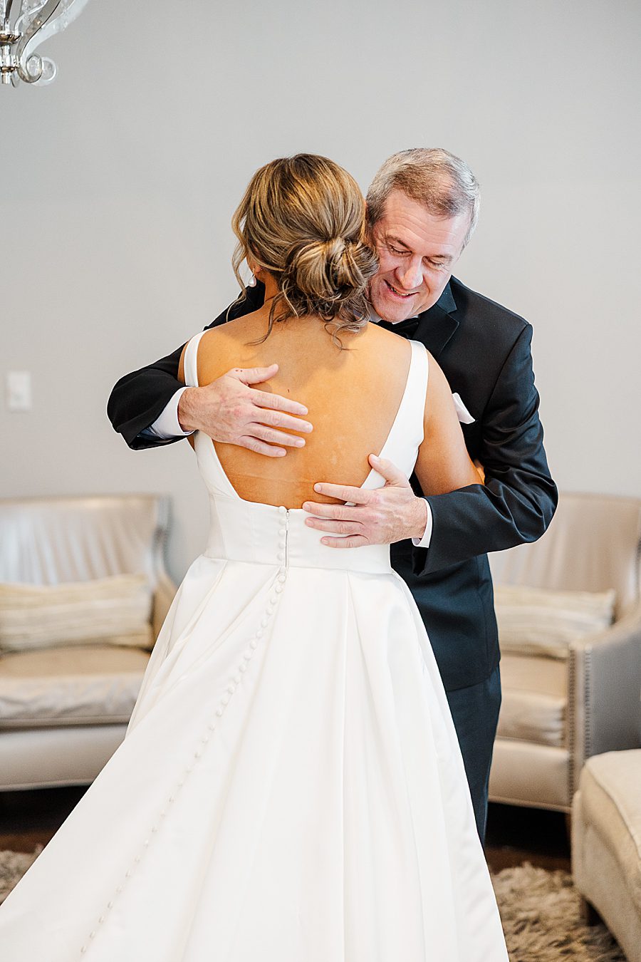 dad first look before summer press room wedding