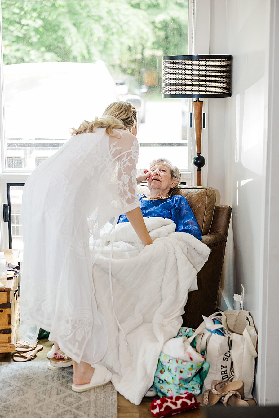bride and grandmother before dancing bear wedding