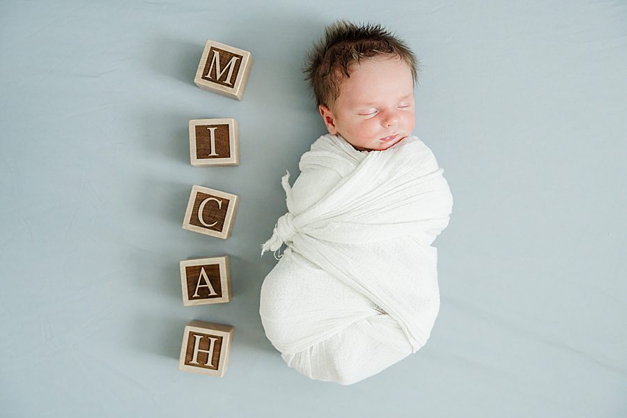 newborn family session 